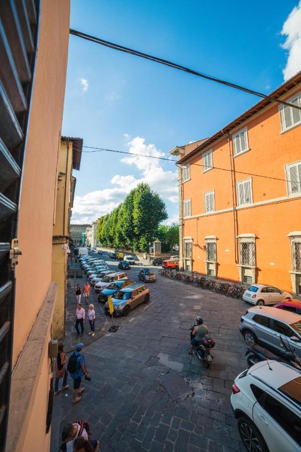 S1 - Serristori Tower Apt - Dolcevita Holiday Флоренция Екстериор снимка